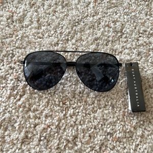 Quay Vivienne aviators